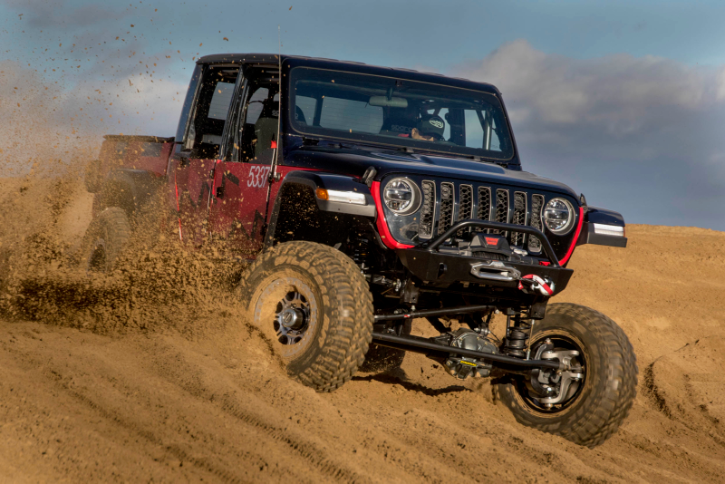 Illustration for article titled The 2020 Jeep Gladiator Truck Survived its First Off-Road Race